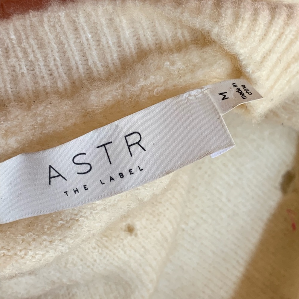 New ASTR distressed pullover sweater cream white M - Picture 2 of 8